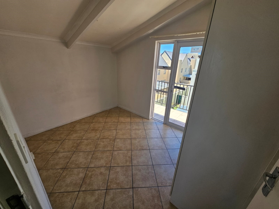 2 Bedroom Property for Sale in Whispering Pines Western Cape